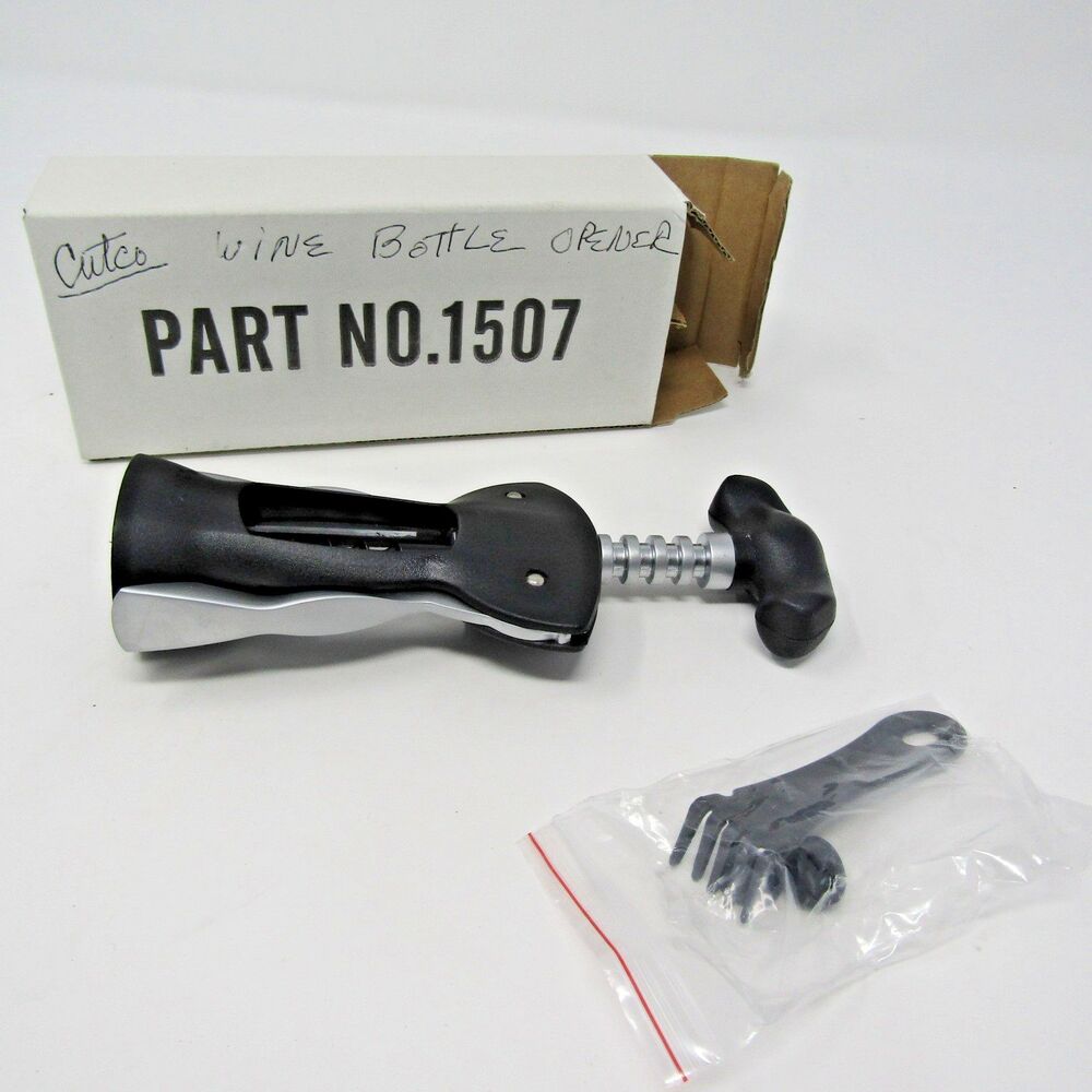 Cutco 1507 Wine Bottle Opener Black Winged Corkscrew Built-In Bottle Opener